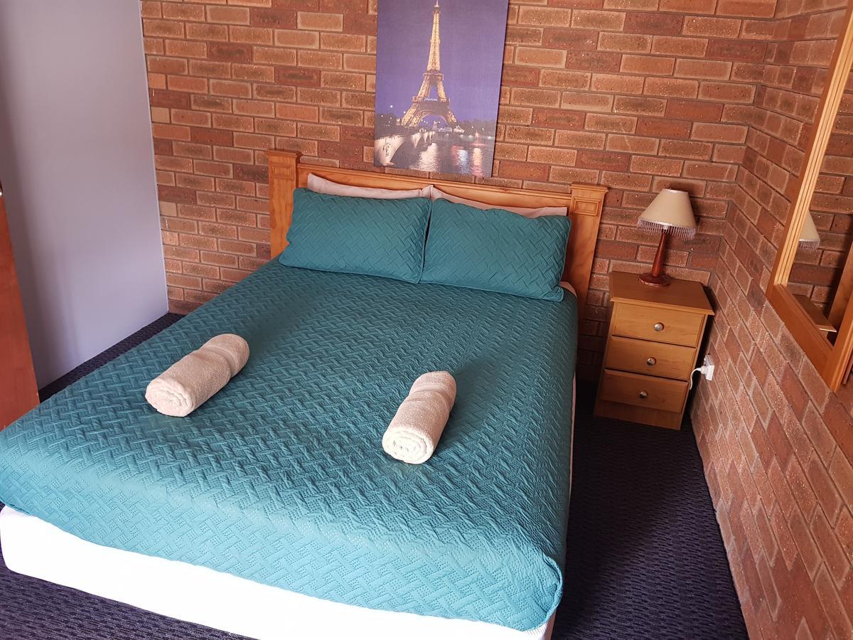 Walkabout Motel Rutherglen Extérieur photo