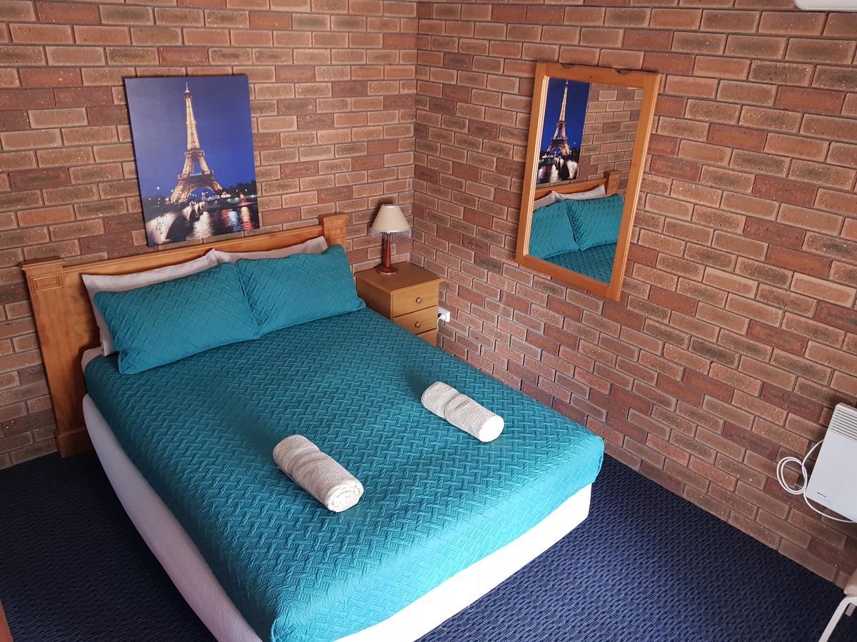 Walkabout Motel Rutherglen Extérieur photo